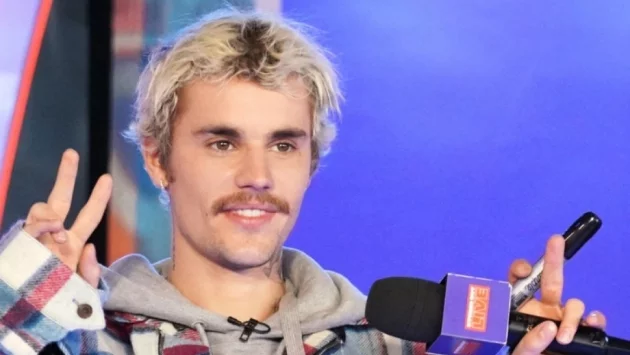 Джъстин Бийбър счупи рекорд на Елвис Пресли