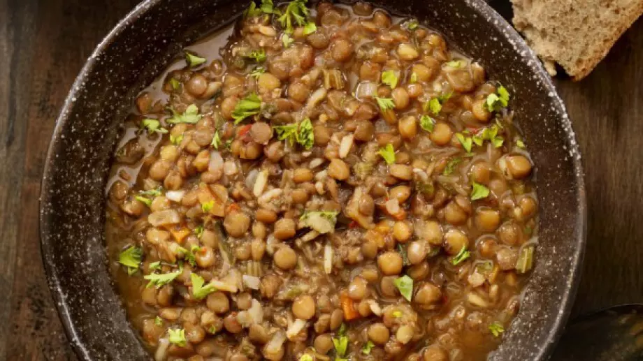 Така лещата яхния става най-хубава - не забравяйте тази съставка