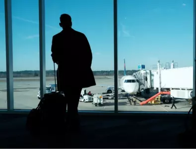 Маските на летищата и в самолетите в Европа отпадат
