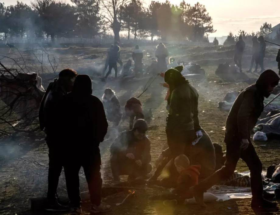 Франция депортира десетки мигранти