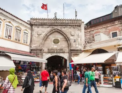 Турската икономика нараства с повече от очакваното на фона на високата инфлация