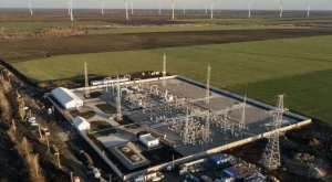 Най-голямата вятърна централа в Русия вече продава ток (СНИМКИ)