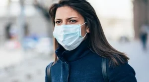 Лекар: Коронавирусът се предава и по пари, дрехи