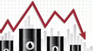 Петролът поевтиня в очакване на призива на Байдън да свалят цените