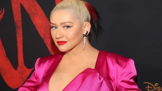 Кристина Агилера изпълнява оригиналната песен към "Мулан" (видео)