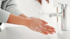 Как правилно да си мием ръцете (видео)