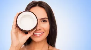 Маска за лице с мед и кокосово масло