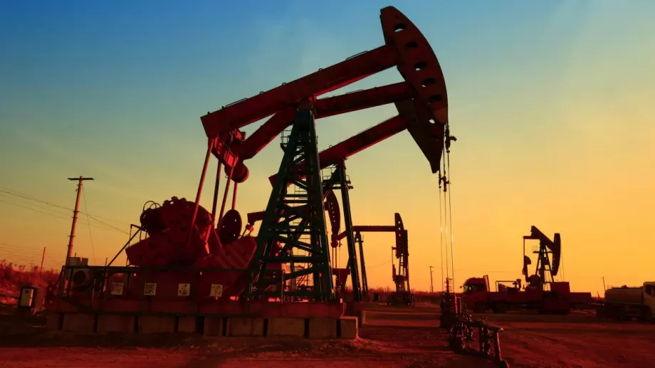 Цената на петрола може да достигне 100 долара за барел