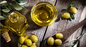 Каламата е най популярнитят сорт маслини и той е известен с