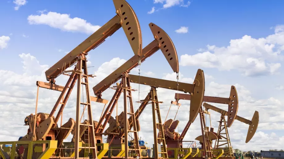 Цените на петрола вървят към понижение за седма поредна седмица