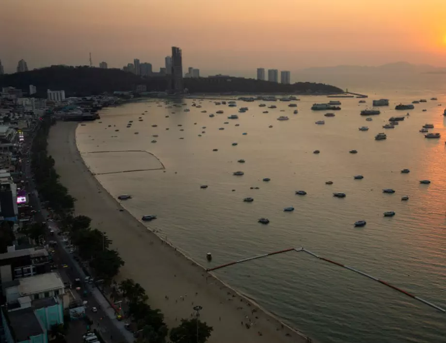 Турист заплашен със затвор за негативен отзив за хотел в Тайланд 