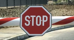 И Гърция спира на границата за неплатени глоби и нарушения