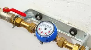 Слагаме само одобрени от фирма водомери и топломери