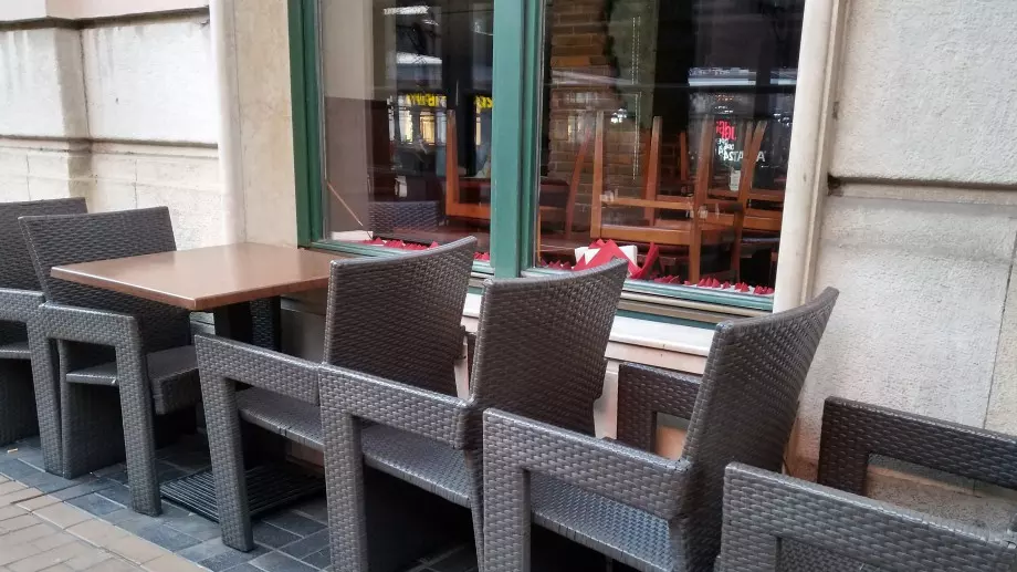 Защо ресторантьори не се радват, че отварят заведенията