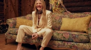 Ели Голдинг пее за щастието след любовно разочарование (видео)