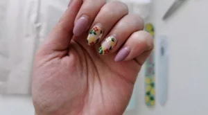 Как да свалим гел лак у дома?