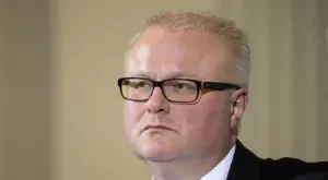 Финансов министър се самоуби заради коронавирус