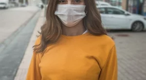 Решено! От 12 април е задължително да носим маска