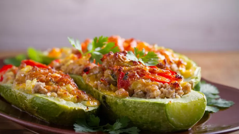 Пълнени тиквички с ориз