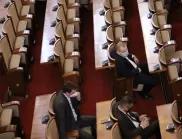 Парламентът гласува оставката на депутата, който трябва да оглави тотото 
