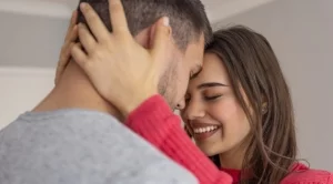 2 зодии ще се ВЛЮБЯТ в хороскопа за 24 април