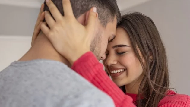 2 зодии ще се ВЛЮБЯТ в хороскопа за 24 април