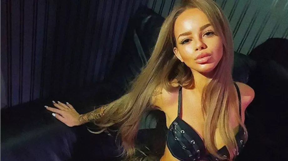 ИЗНЕНАДА! 19-годишната Сузанита забременя - Ето кой е бащата (СНИМКИ)