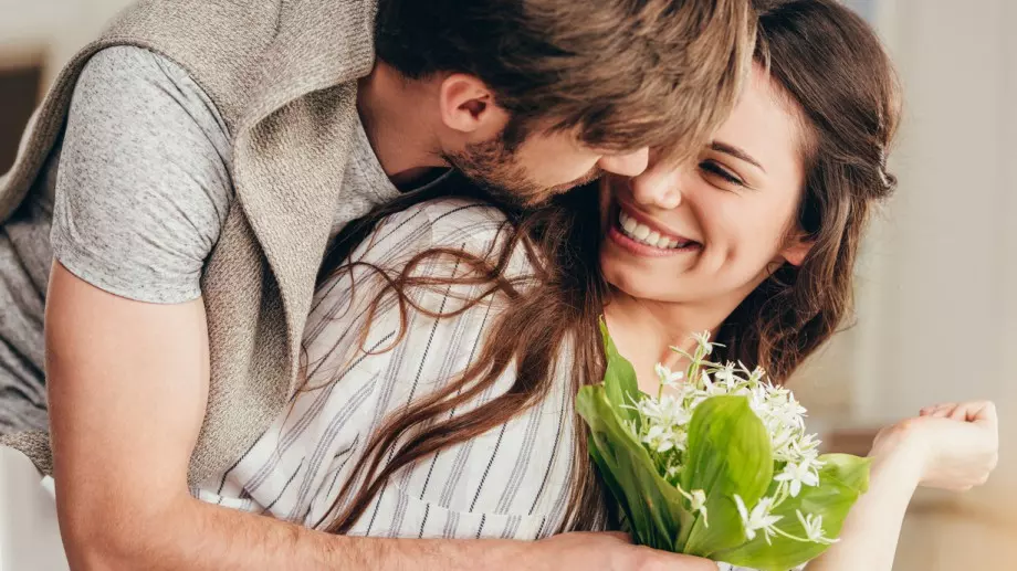 Любовен месечен хороскоп за април 2021