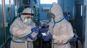 До 31 май медиците на първа линия ще получават по 1000 лв.