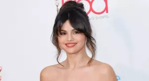 Няма да повярвате кой е новият мъж до Селена Гомес (СНИМКИ)