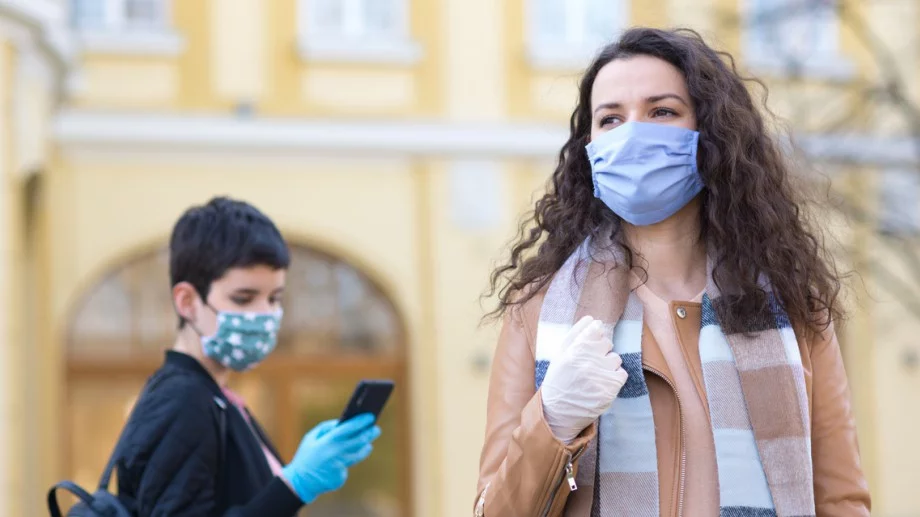 Срещу коронавирус: Правете това, когато се разминавате с други хора