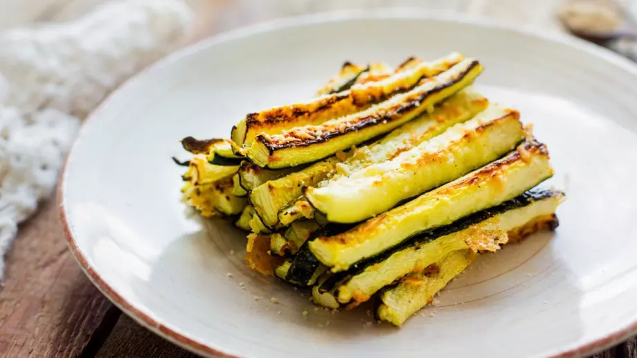 Супер бързи и хрупкави пържени тиквички