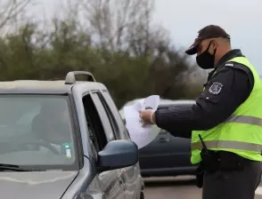 Полицаи на протест в Кърджали - нямат бонуси за работа "на първа линия"