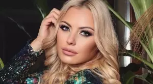 Камелия и Цветин на първа почивка с бебето