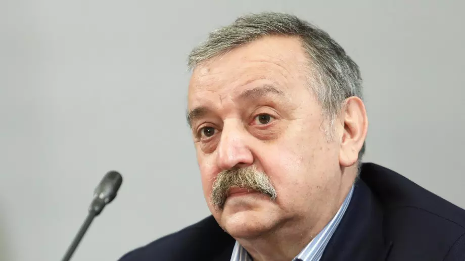 Кантарджиев разкри колко българи са имали контакт с коронавируса