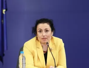 Танева обяви какви компенсации ще бъдат изплатени на земеделски стопани заради вируса