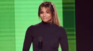 Сиара роди четвъртото си дете (СНИМКА)