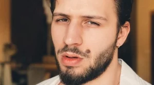 Вижте новото гадже на Папи Ханс (ВИДЕО)