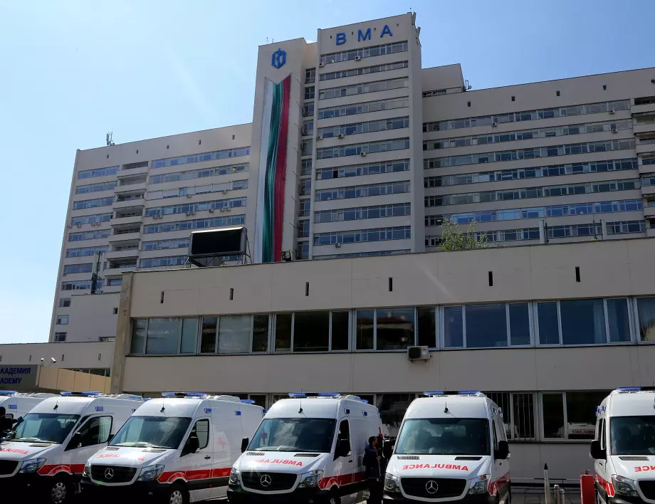 Екип на ВМА трансплантира черен дроб на 41-годишен мъж