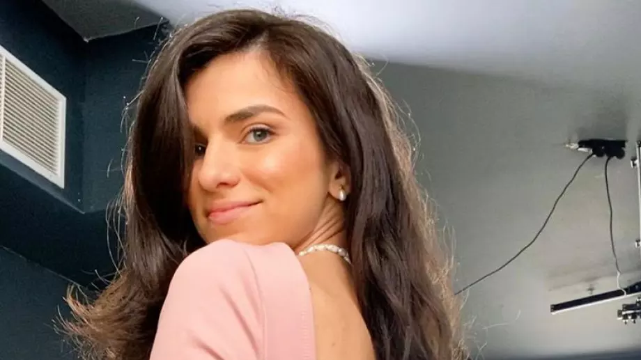 Мистерията е разгадана: Андреа Банда Банда каза защо крие фамилията си