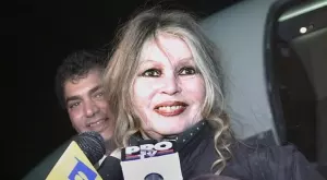 Брижит Бардо е била обдишвана заради жегата