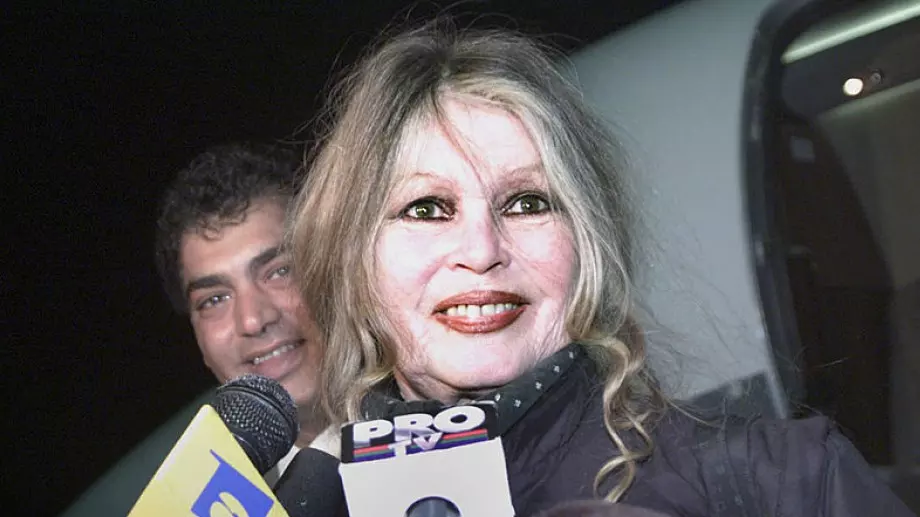 Брижит Бардо е била обдишвана заради жегата