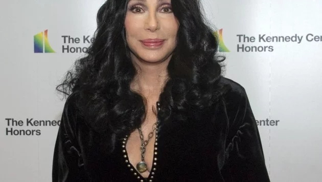 Шер издаде испанска версия на хит на ABBA