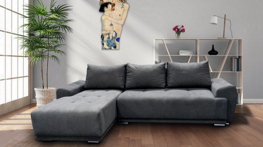 Обзавеждането на хола трябва да бъде направено разумно защото от