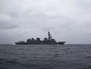 Лондон отрича да е стреляно по негов военен кораб (ВИДЕО)