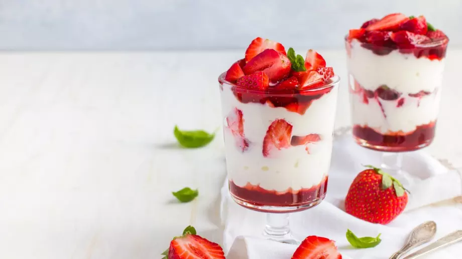 Топ десертът на лятото: Ягоди с маскарпоне
