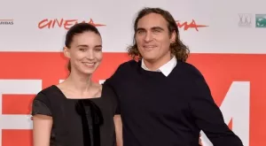 Хоакин Финикс и Руни Мара очакват дете (СНИМКА)