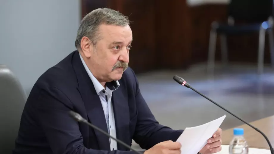 Борисов събира щаба за извънредната обстановка. Ще има ли нови забрани?