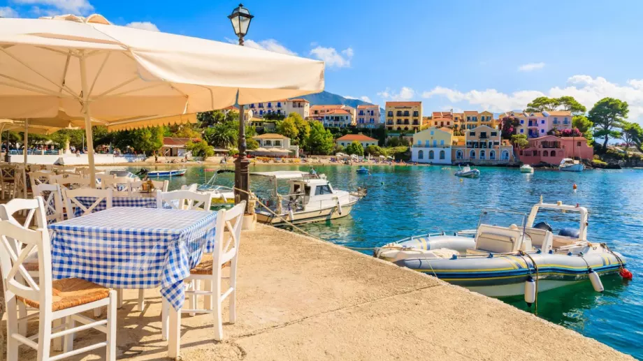 Гърция отваря ресторантите след Великден