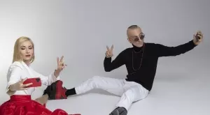 Дони пусна чисто гола СНИМКА от плажа 